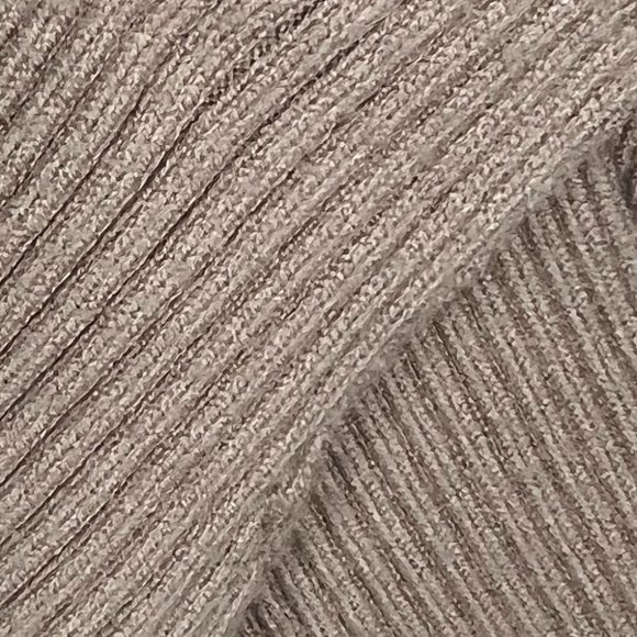 Tobi Tic Toc Brown Halter Crop Top - Picture 5 of 6